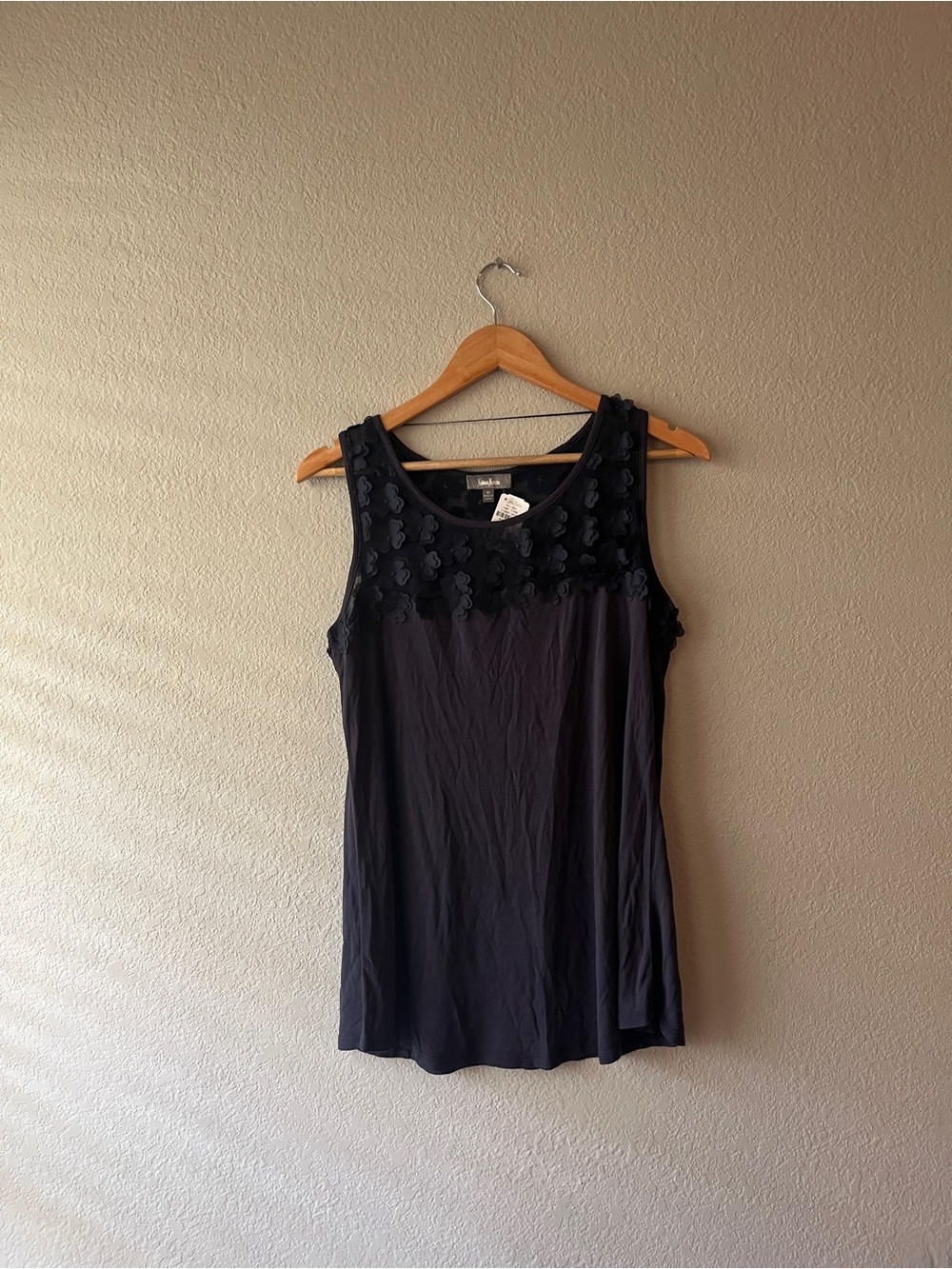Neiman Marcus Black Sleeveless Embellished Tank Top NWT
